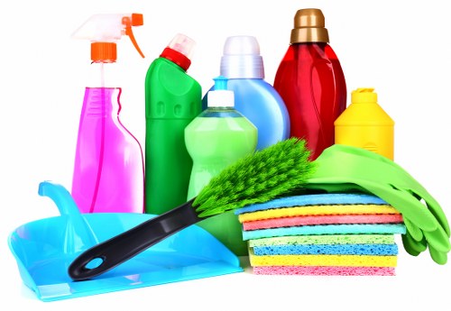 Carshalton Carpet Cleaners technician preparing safe carpet cleaning equipment
