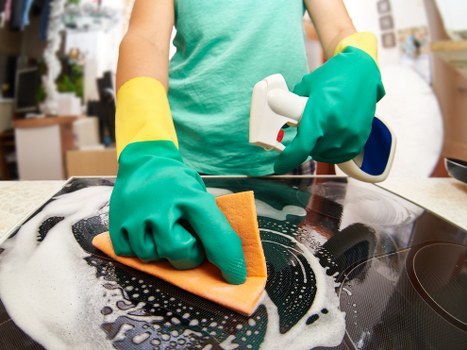Fast-drying commercial carpet cleaning service in Carshalton